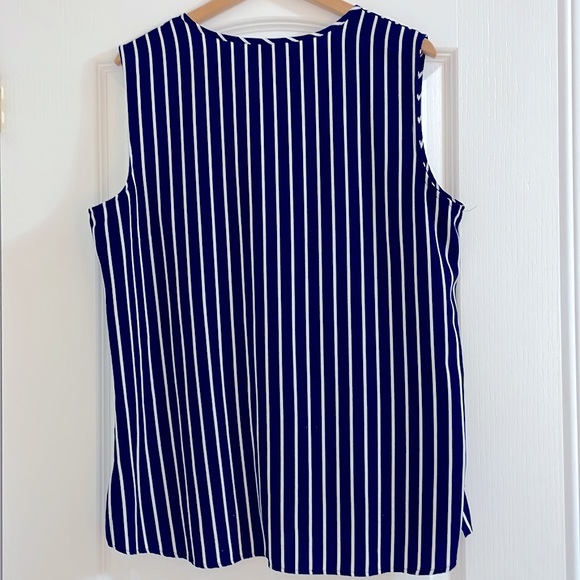 Lightweight Cover-up/Vest! - Picture 2 of 2